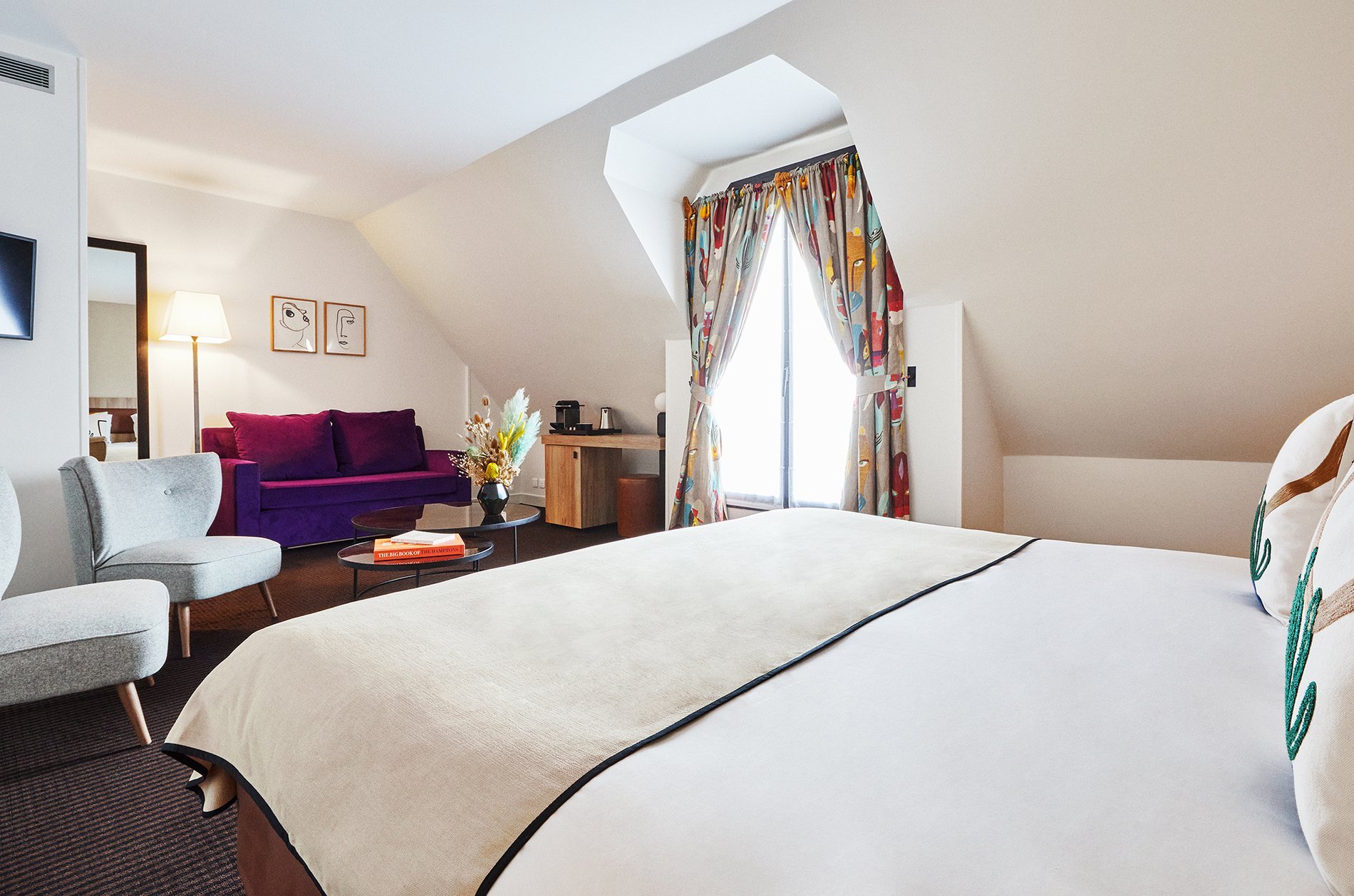Plaza Tour Eiffel | Junior suite | Lit